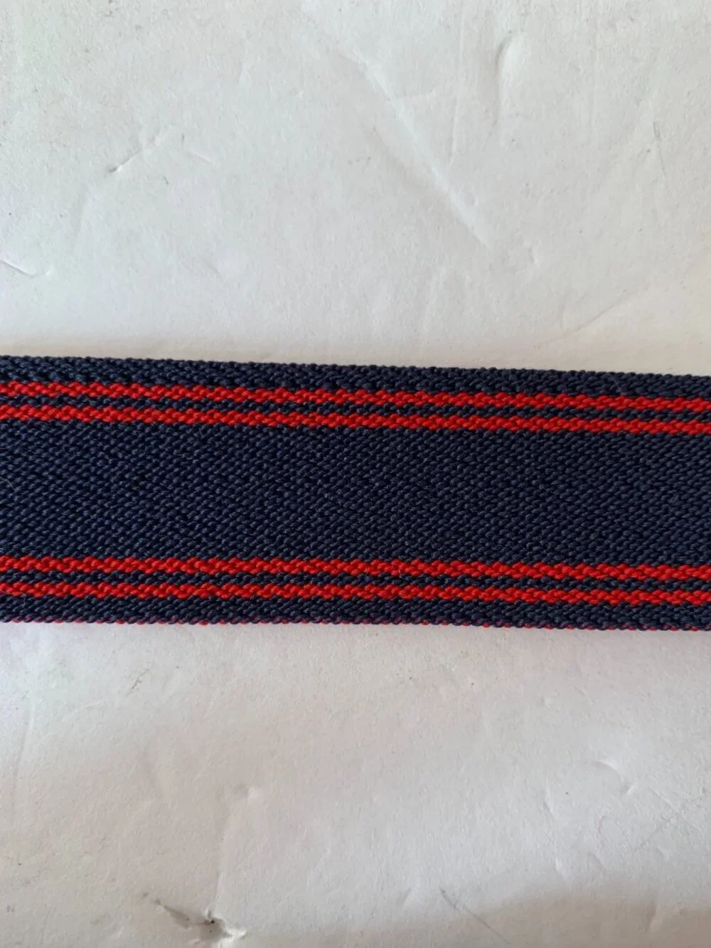 VINTAGE NAVY BLUE & RED ELASTIC STRETCH BELT – LEATHER TRIM – BRASS BUCKLE